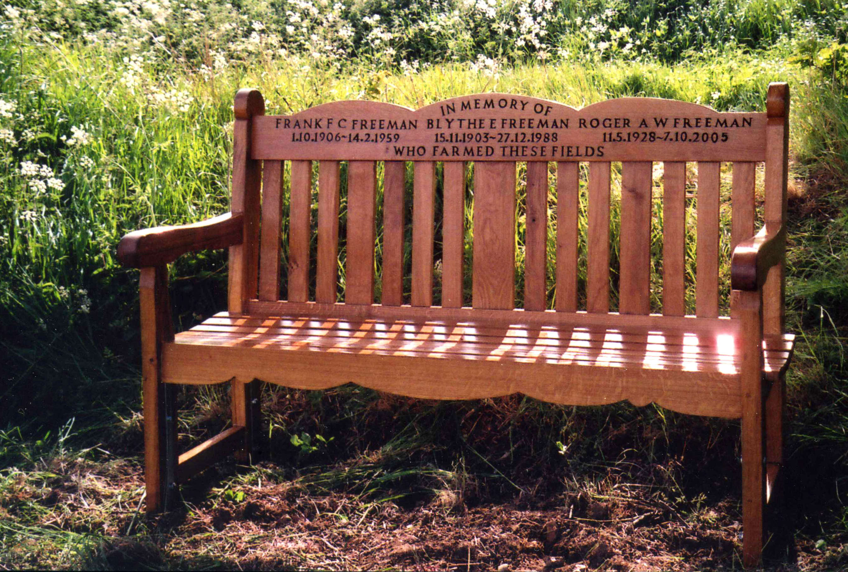 Oak memorial bench
